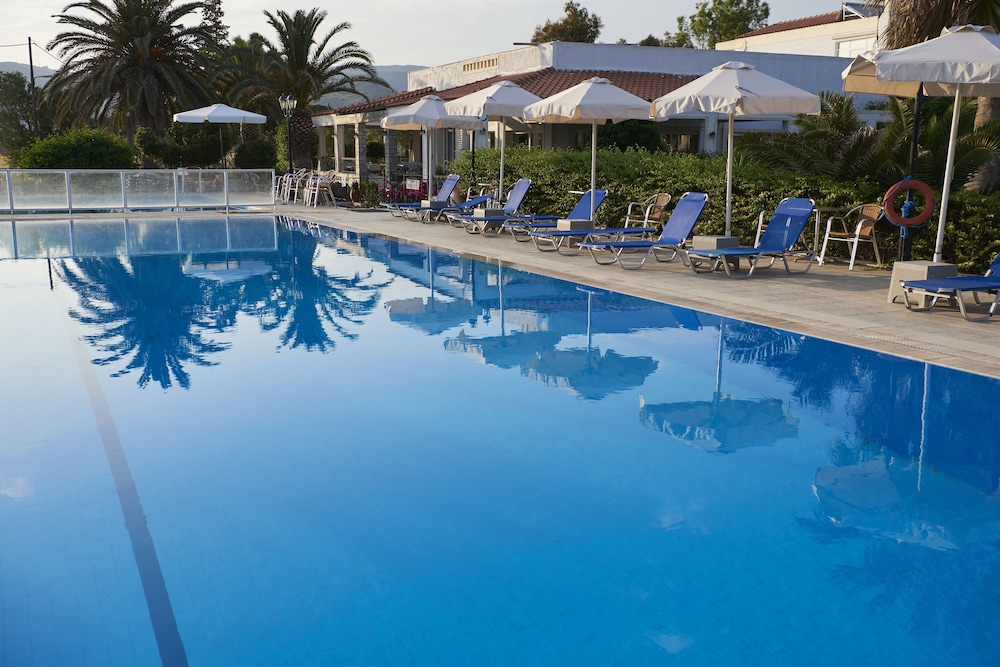 Kalloni Bay — Swimming pool in Lesvos Island