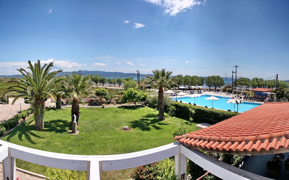Kalloni Bay — Swimming pool in Lesvos Island