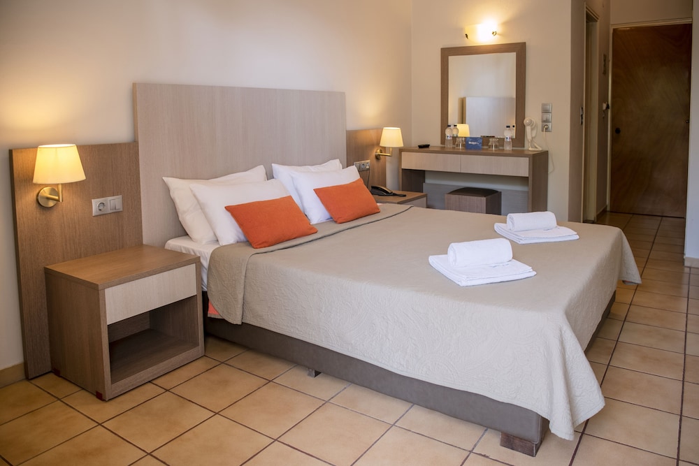 Kalloni Bay — Hotel rooms in Lesvos Island