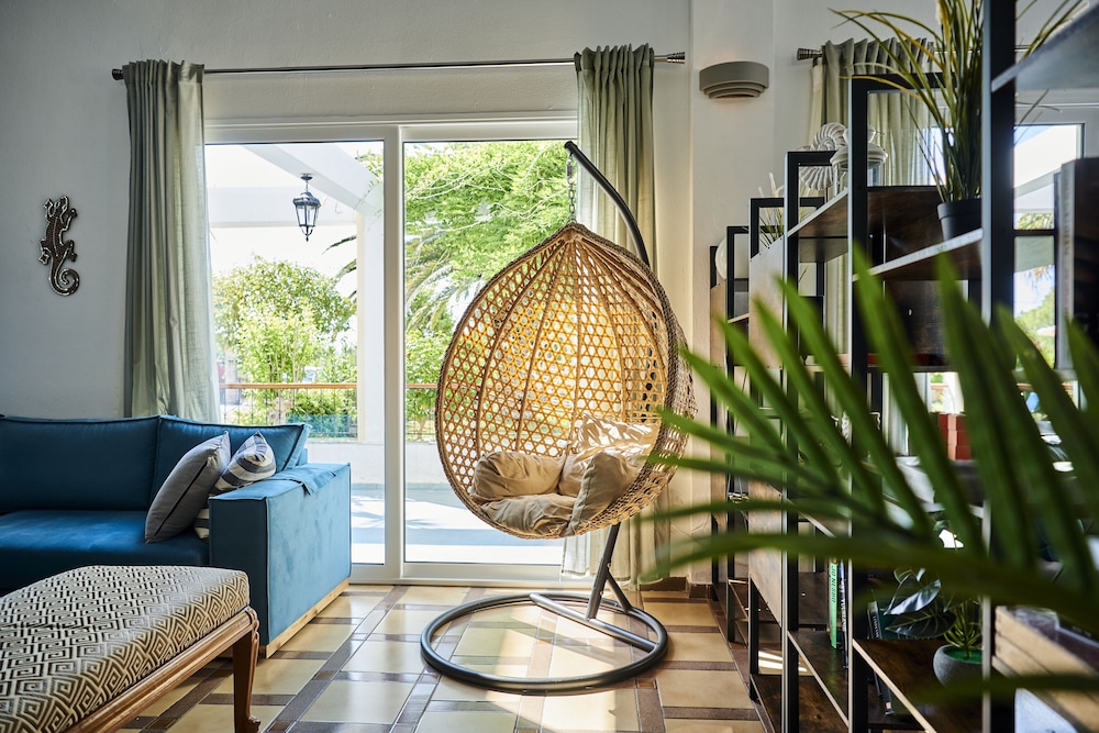 Kalloni Bay — Hotel rooms in Lesvos Island