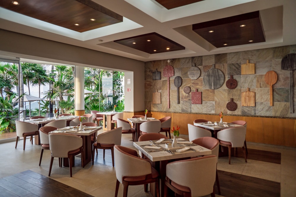 Sunset Fishermen Beach Resort Playa del Carmen - All inclusive — Restaurant & bars in Playa del Carmen, Quintana Roo