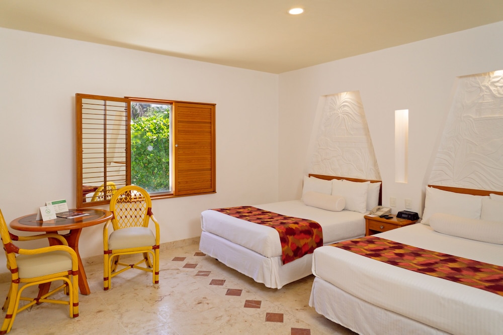 Sunset Fishermen Beach Resort Playa del Carmen - All inclusive — Hotel rooms in Playa del Carmen, Quintana Roo