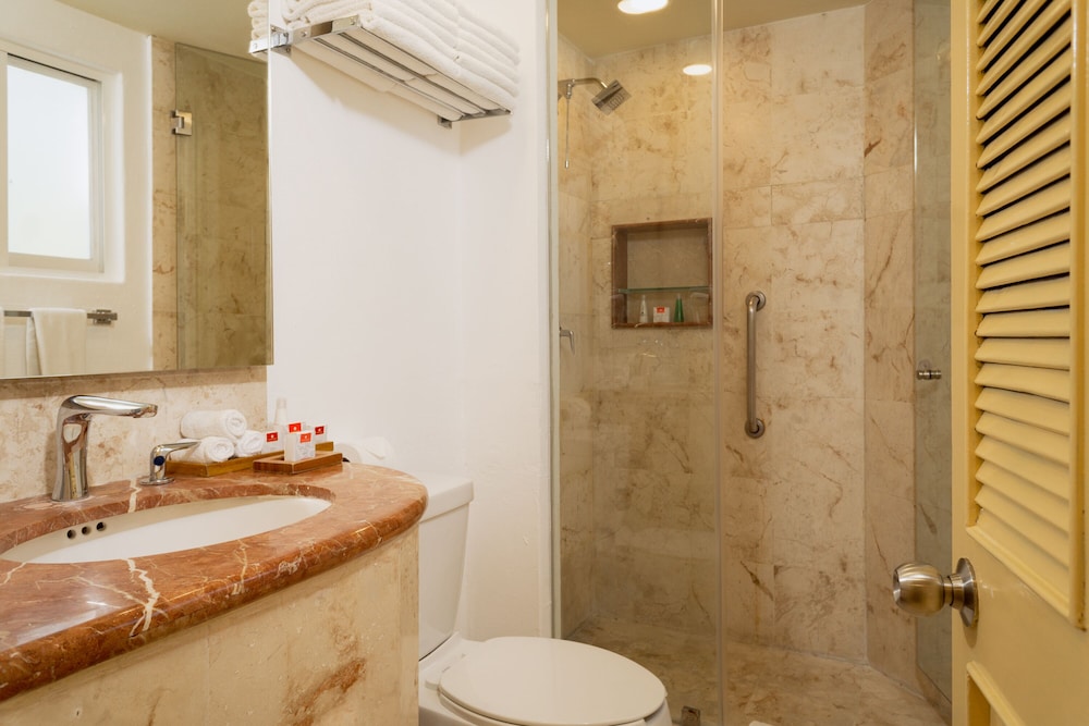 Sunset Fishermen Beach Resort Playa del Carmen - All inclusive — Hotel rooms in Playa del Carmen, Quintana Roo