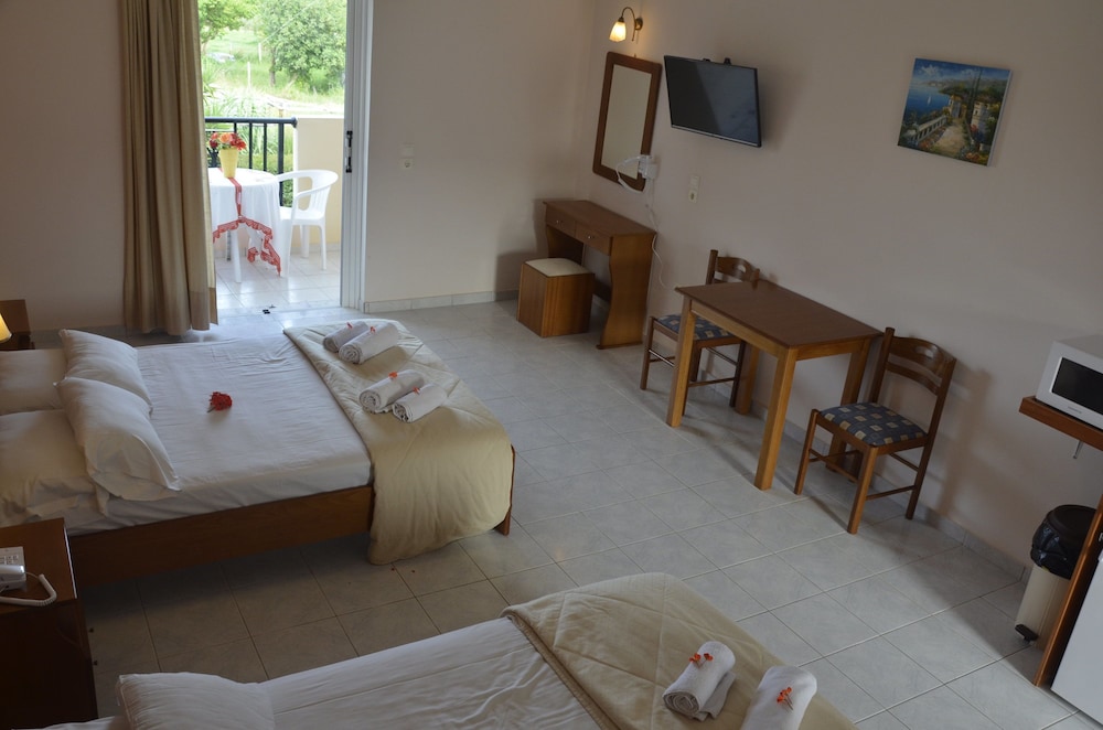 Jenny Hotel — Hotel rooms in Laganas, Ionian Islands