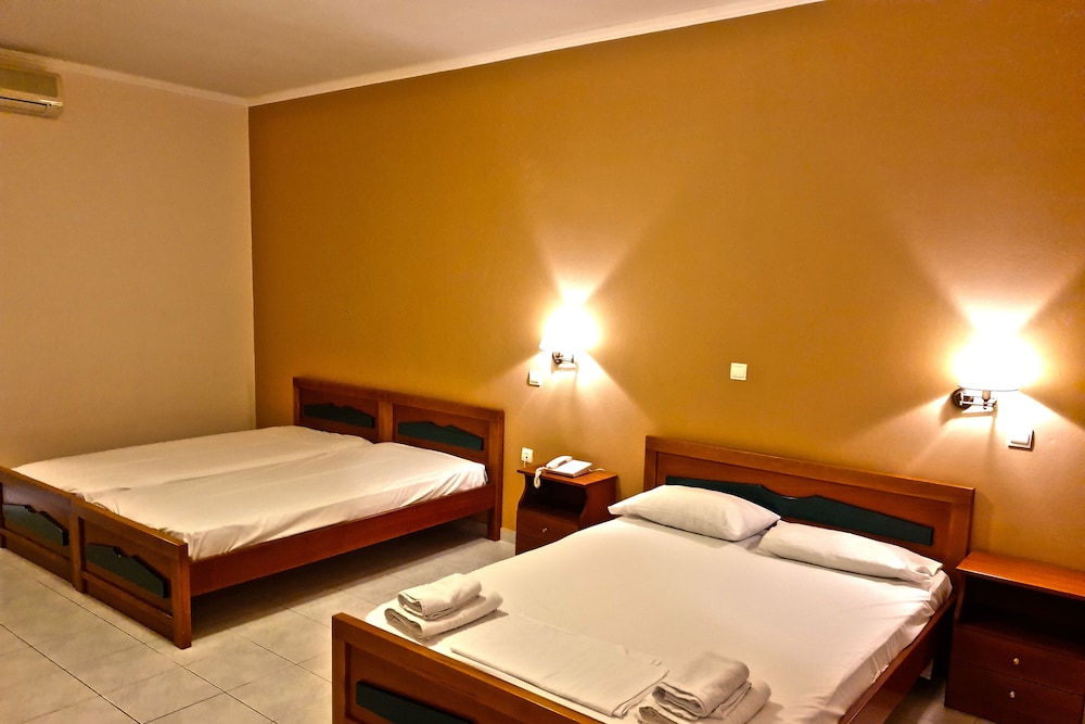Jenny Hotel — Hotel rooms in Laganas, Ionian Islands