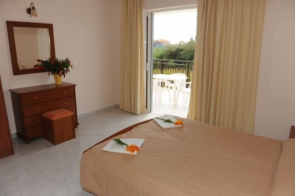 Jenny Hotel — Hotel rooms in Laganas, Ionian Islands