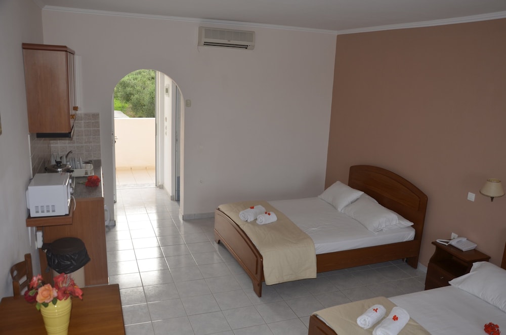 Jenny Hotel — Hotel rooms in Laganas, Ionian Islands