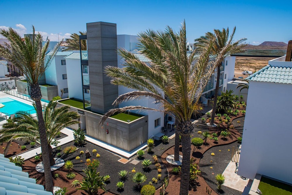 Bristol Sunset Beach — Hotel building in Corralejo, Canary Islands