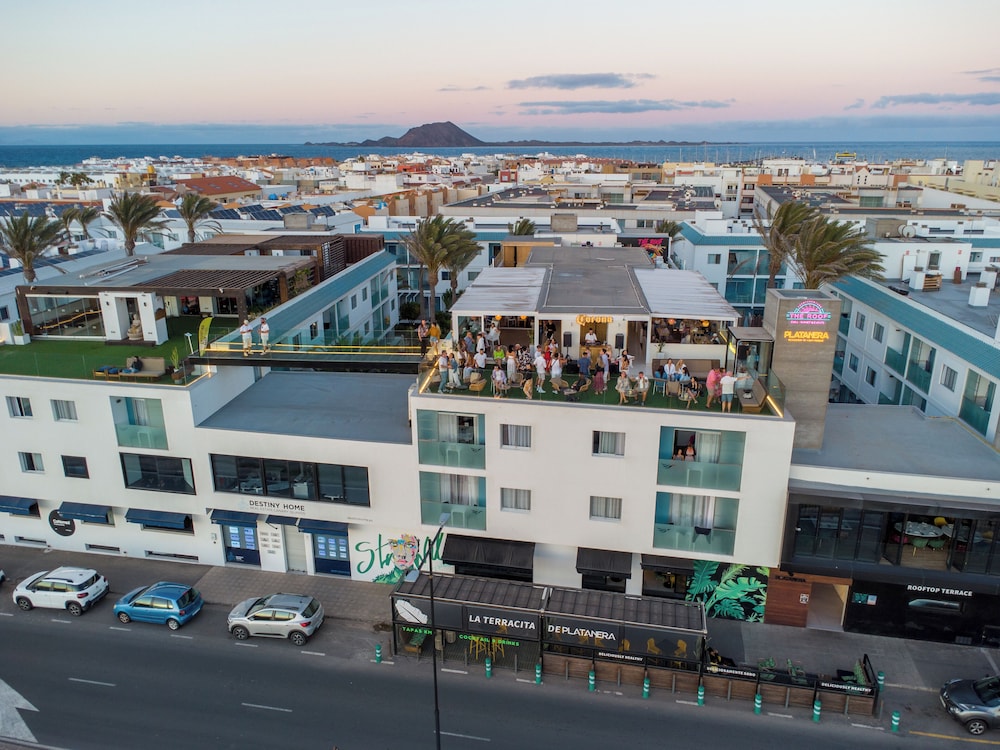 Bristol Sunset Beach — Hotel building in Corralejo, Canary Islands