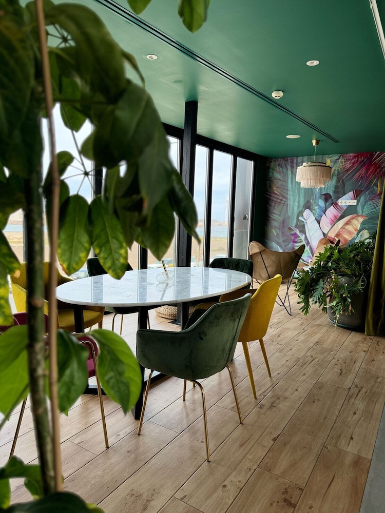 Bristol Sunset Beach — Restaurant & bars in Corralejo, Canary Islands