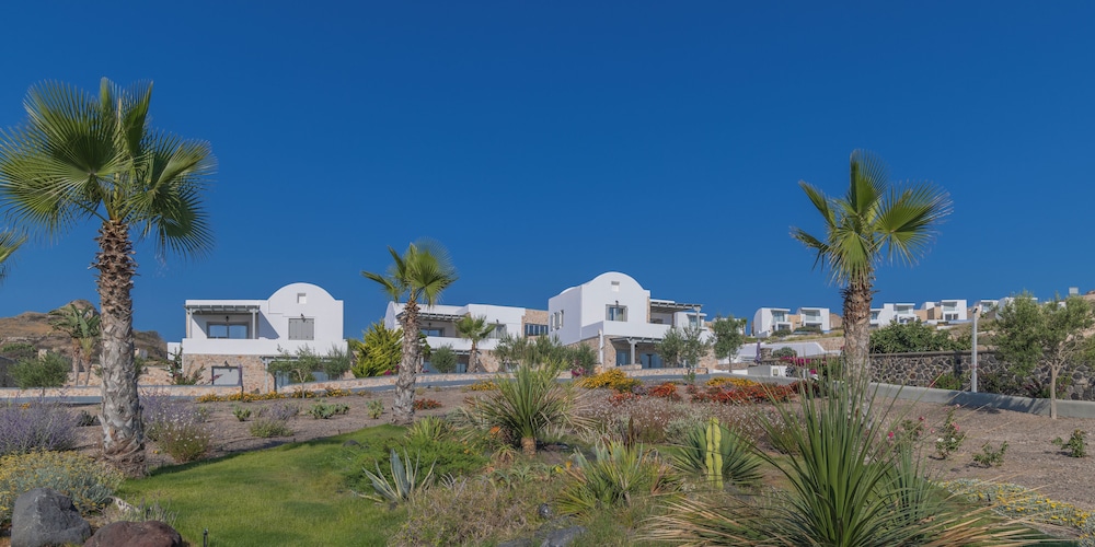 Desiterra Resort & Spa — Hotel building in Karterados, South Aegean