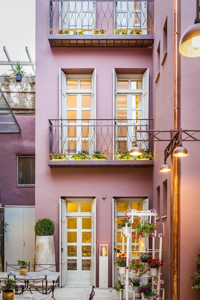 Sette Venti Boutique Hotel — Hotel building in Chania