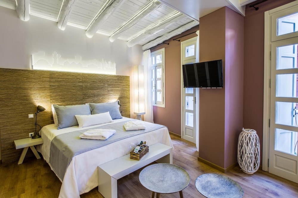 Sette Venti Boutique Hotel — Hotel rooms in Chania