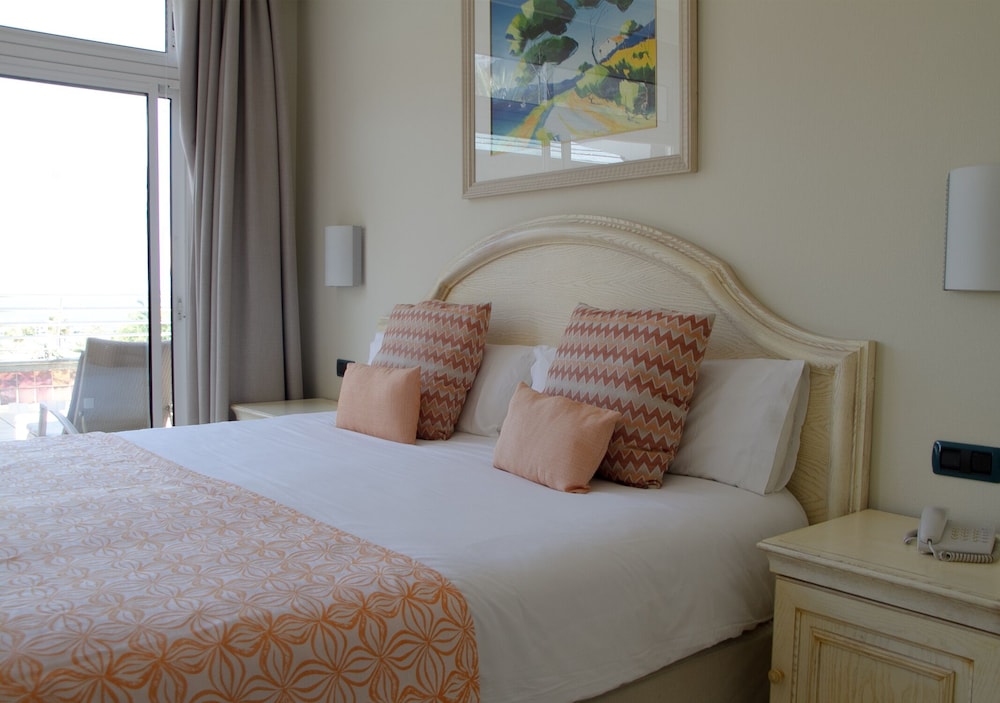 Holiday Club Playa Amadores — Hotel rooms in Puerto Rico, Canary Islands
