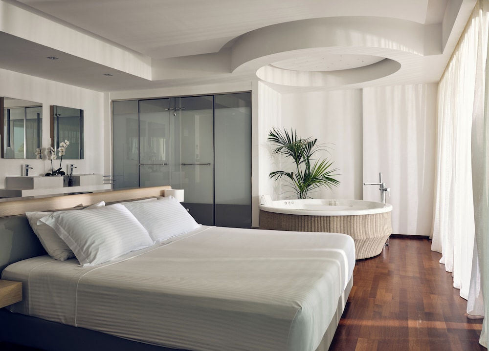 Lesante Blu - The Leading Hotels of the World, Adults Only — Hotel rooms in Tsilivi, Ionian Islands