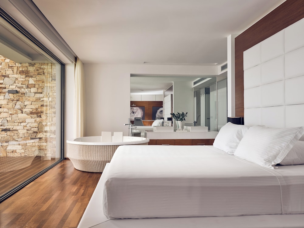 Lesante Blu - The Leading Hotels of the World, Adults Only — Hotel rooms in Tsilivi, Ionian Islands
