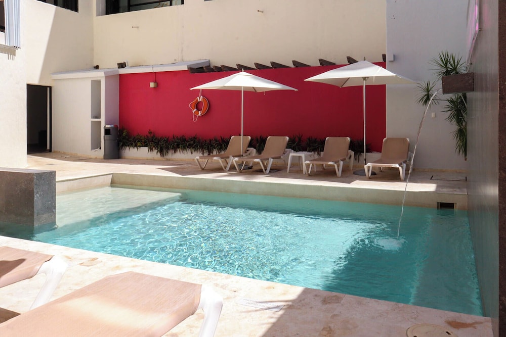 Hotel MX portal maya — Swimming pool in Playa del Carmen, Quintana Roo