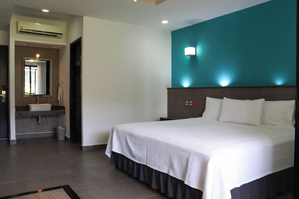 Hotel MX portal maya — Hotel rooms in Playa del Carmen, Quintana Roo