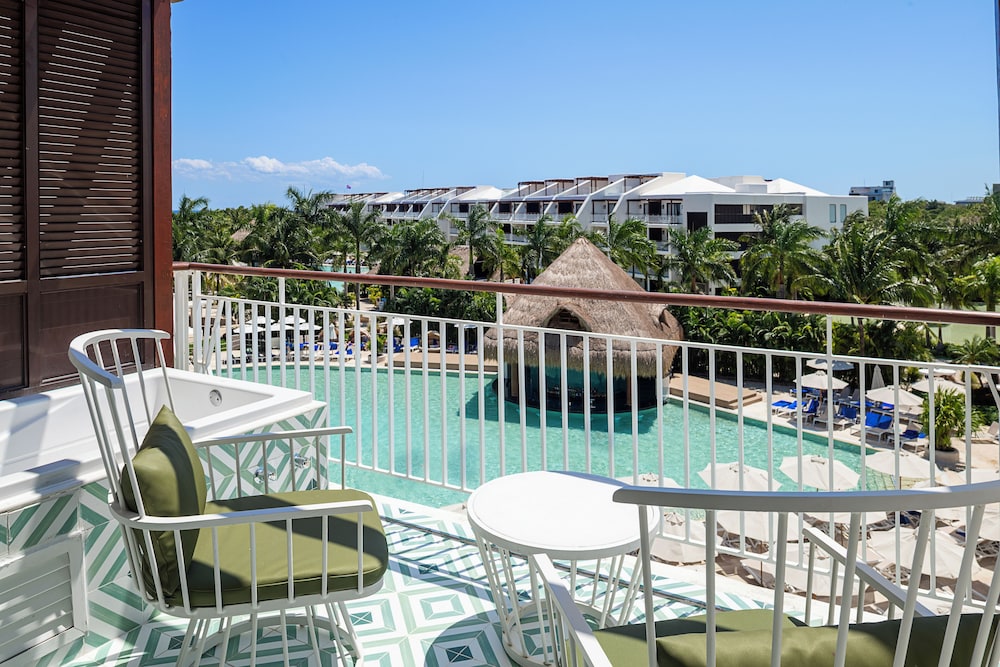 Ocean Riviera Paradise All Inclusive — Swimming pool in Playa del Carmen, Quintana Roo