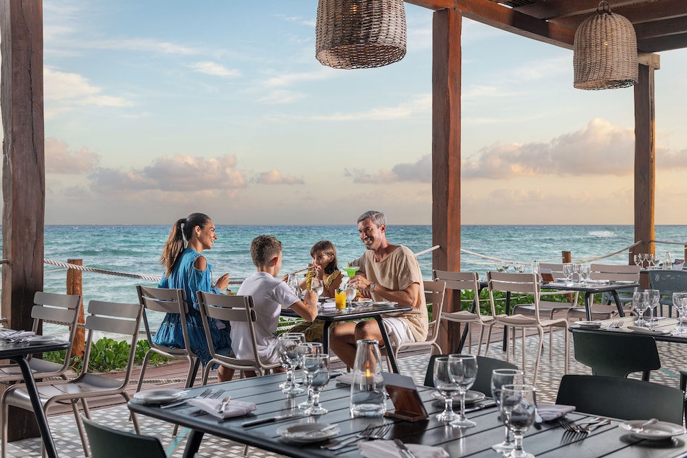 Ocean Riviera Paradise All Inclusive — Restaurant & bars in Playa del Carmen, Quintana Roo
