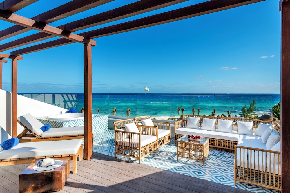 Ocean Riviera Paradise All Inclusive — Beach in Playa del Carmen, Quintana Roo