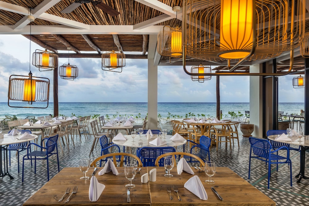 Ocean Riviera Paradise All Inclusive — Restaurant & bars in Playa del Carmen, Quintana Roo