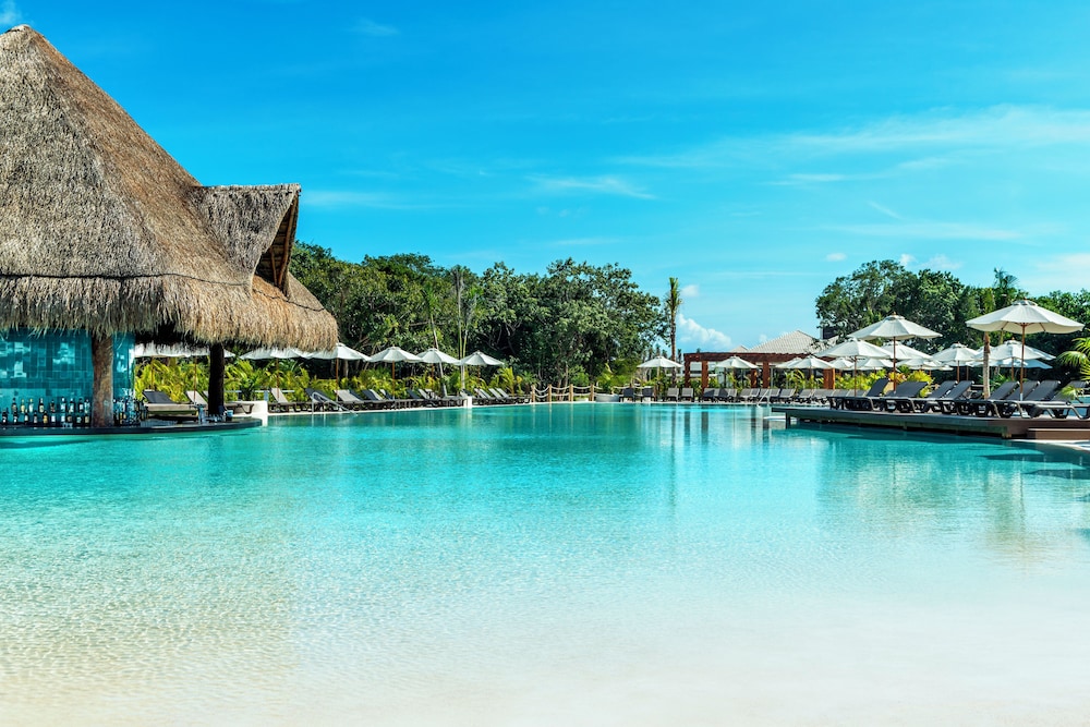 Ocean Riviera Paradise All Inclusive — Swimming pool in Playa del Carmen, Quintana Roo