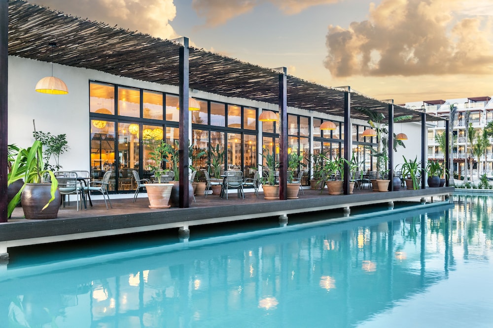Ocean Riviera Paradise All Inclusive — Restaurant & bars in Playa del Carmen, Quintana Roo