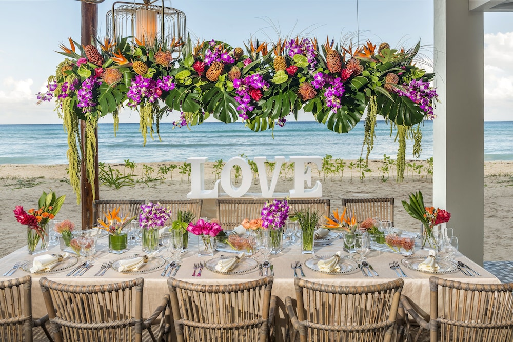 El Beso Adults Only at Ocean Riviera Paradise - All Inclusive — Beach in Playa del Carmen, Quintana Roo