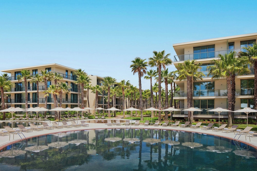 Marriott Residences Salgados Resort, Algarve — Swimming pool in Albufeira, Faro