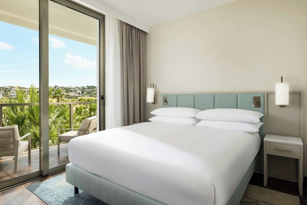 Marriott Residences Salgados Resort, Algarve — Hotel rooms in Albufeira, Faro