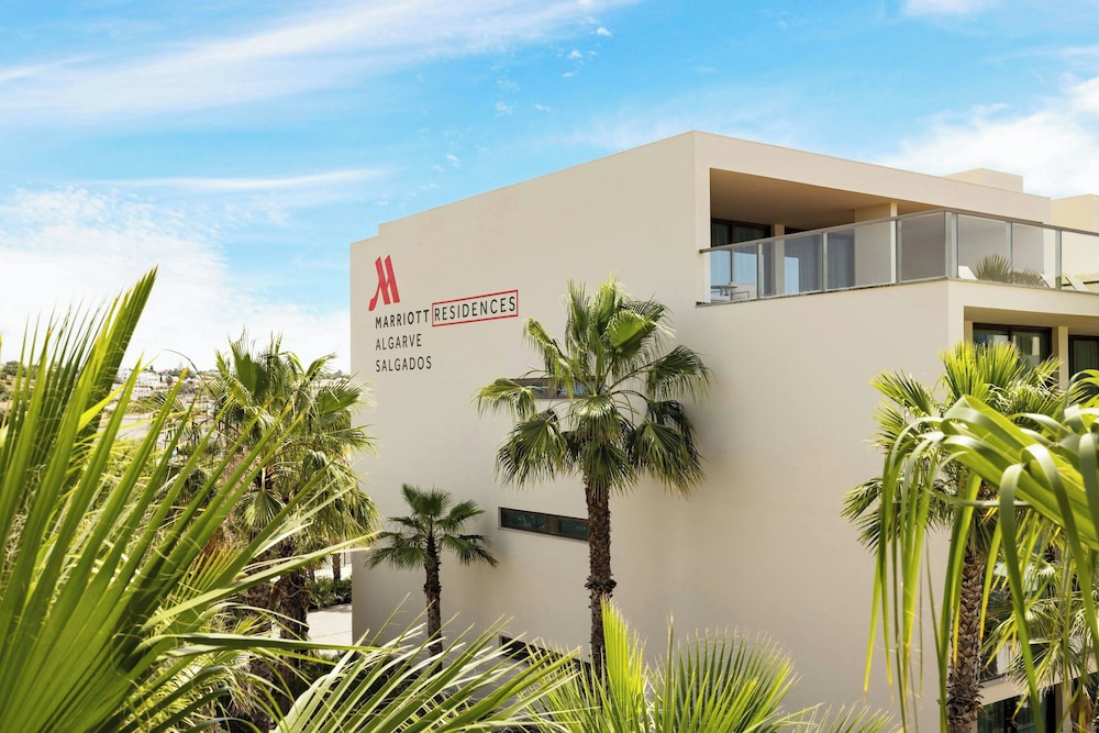 Marriott Residences Salgados Resort, Algarve — Hotel building in Albufeira, Faro