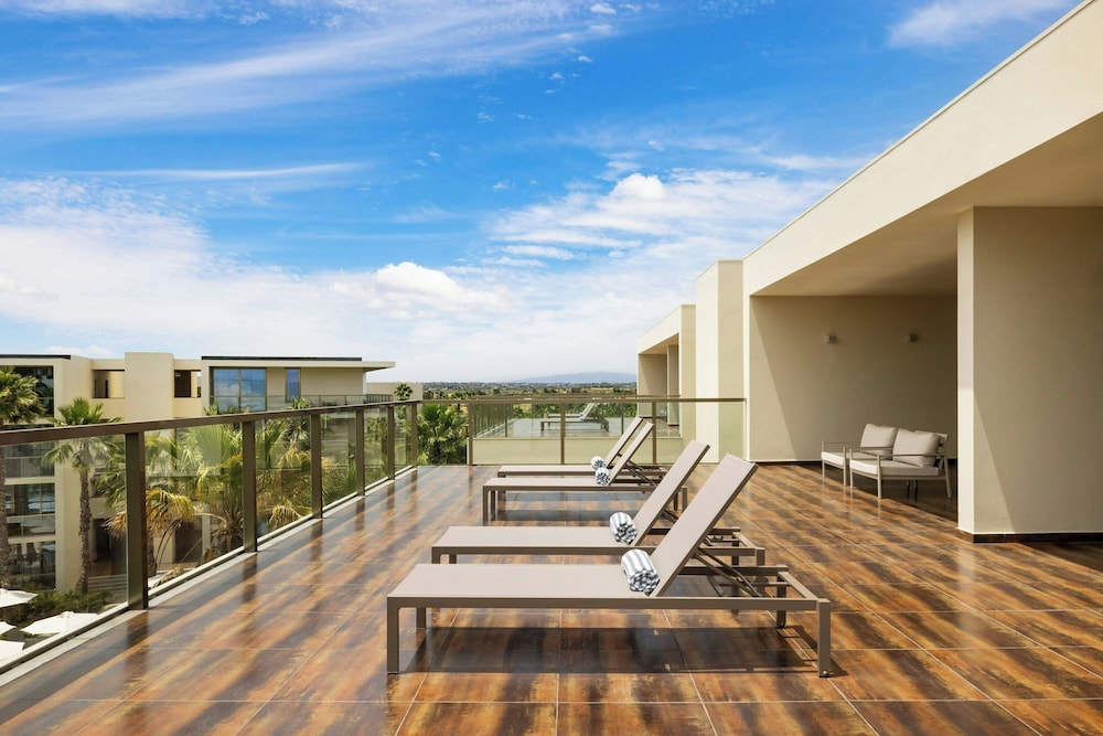 Marriott Residences Salgados Resort, Algarve — Hotel building in Albufeira, Faro