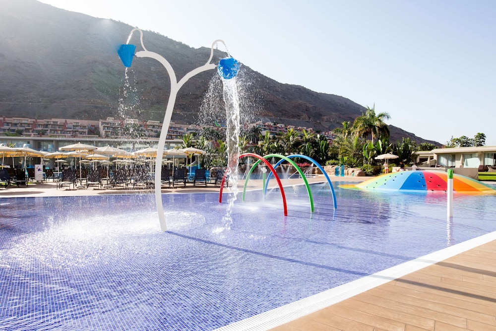 Radisson Blu Resort & Spa, Gran Canaria Mogan — Pool in Puerto de Mogan, Canary Islands
