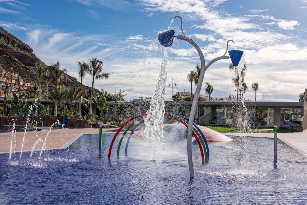 Radisson Blu Resort & Spa, Gran Canaria Mogan — Pool in Puerto de Mogan, Canary Islands