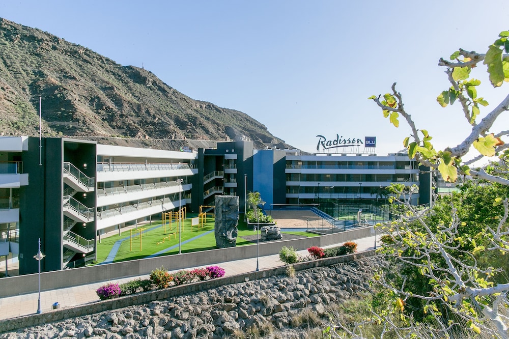 Radisson Blu Resort & Spa, Gran Canaria Mogan — On-site activities in Puerto de Mogan, Canary Islands