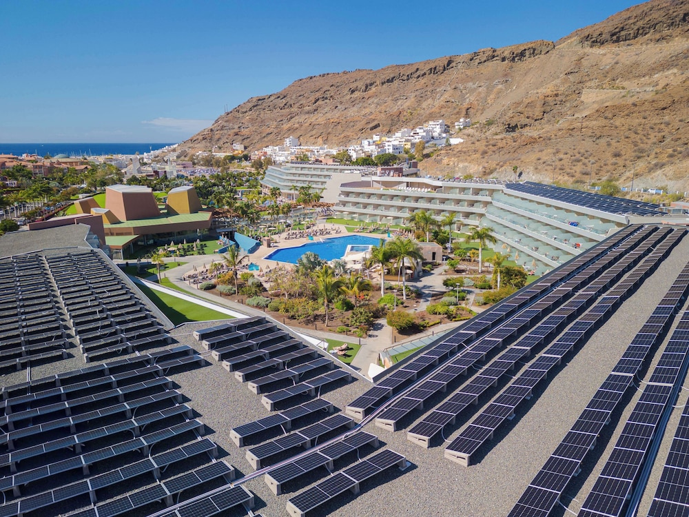 Radisson Blu Resort & Spa, Gran Canaria Mogan — On-site activities in Puerto de Mogan, Canary Islands