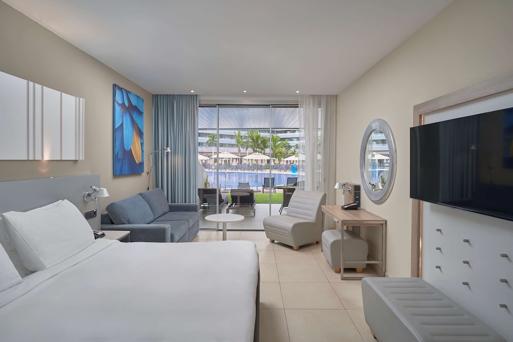 Radisson Blu Resort & Spa, Gran Canaria Mogan — Rooms in Puerto de Mogan, Canary Islands