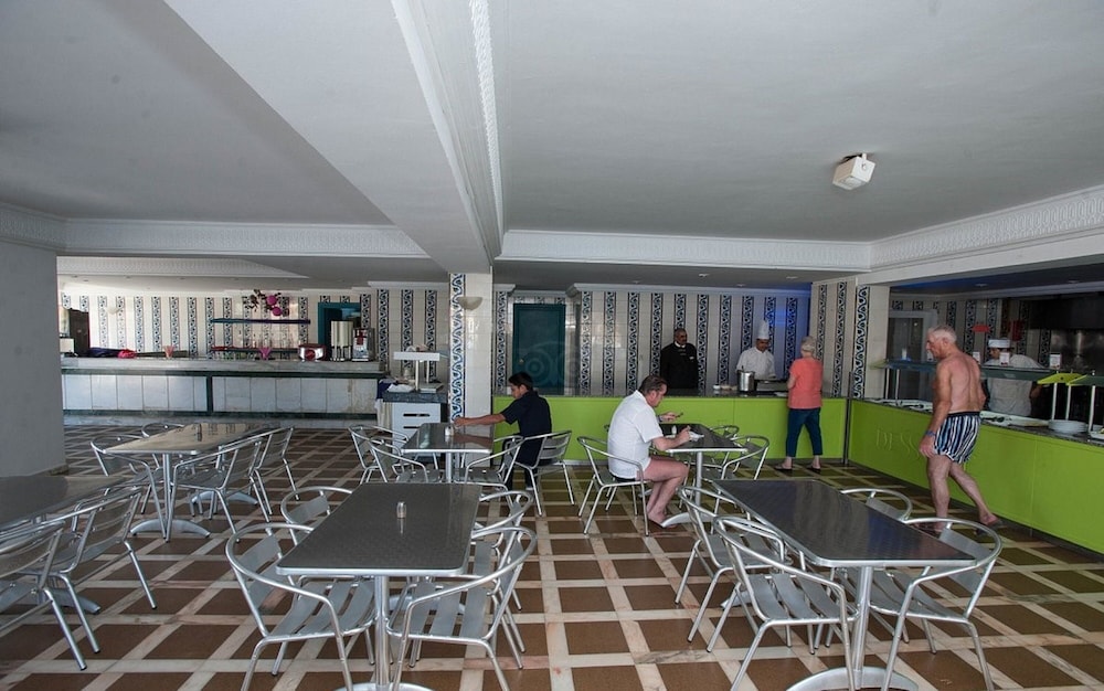 Hotel Riviera - Family Only — Restaurant & bars in Port El Kantaoui