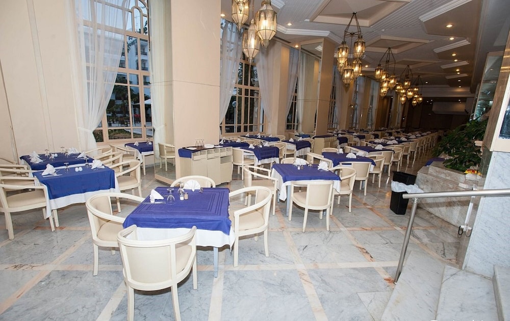 Hotel Riviera - Family Only — Restaurant & bars in Port El Kantaoui