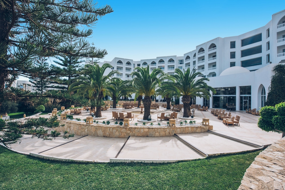 Iberostar Selection Kantaoui Bay — Hotel building in Port El Kantaoui