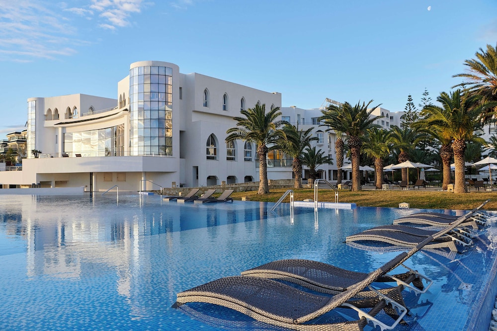 Iberostar Selection Kantaoui Bay — Swimming pool in Port El Kantaoui
