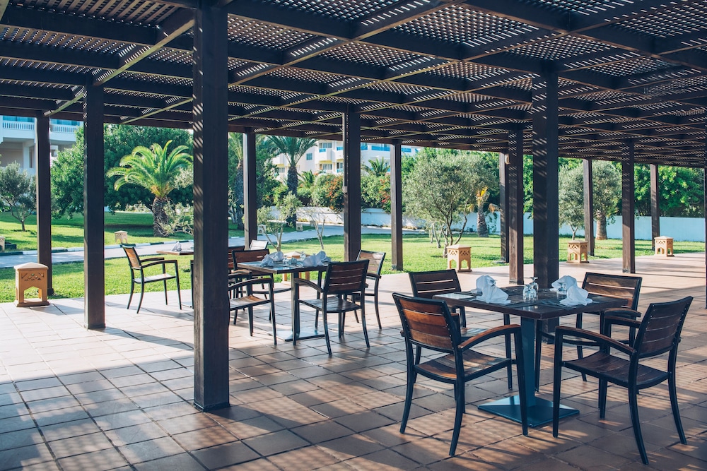 Iberostar Selection Kantaoui Bay — Restaurant & bars in Port El Kantaoui