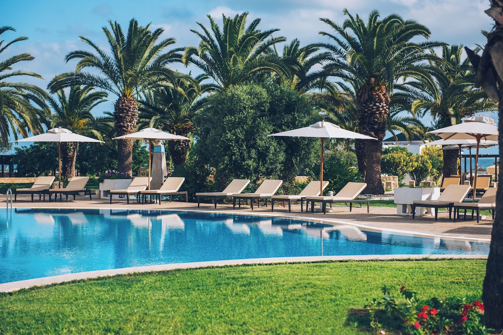 Iberostar Selection Kantaoui Bay — Swimming pool in Port El Kantaoui