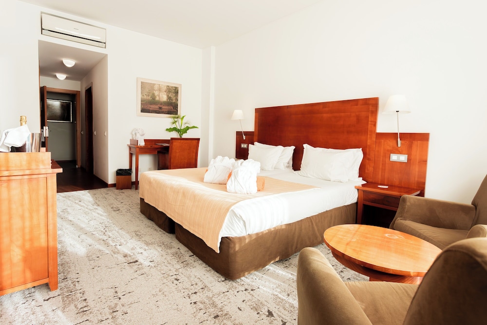 BIO Hotel - Hotel Quinta da Serra — Hotel rooms in Ribeira Brava, Madeira