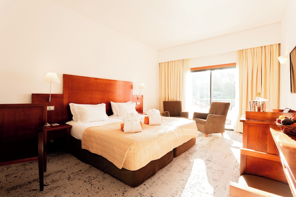 BIO Hotel - Hotel Quinta da Serra — Hotel rooms in Ribeira Brava, Madeira