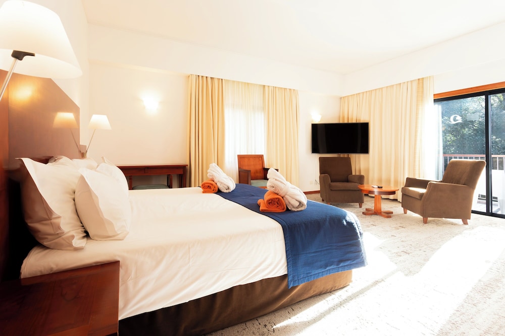 BIO Hotel - Hotel Quinta da Serra — Hotel rooms in Ribeira Brava, Madeira
