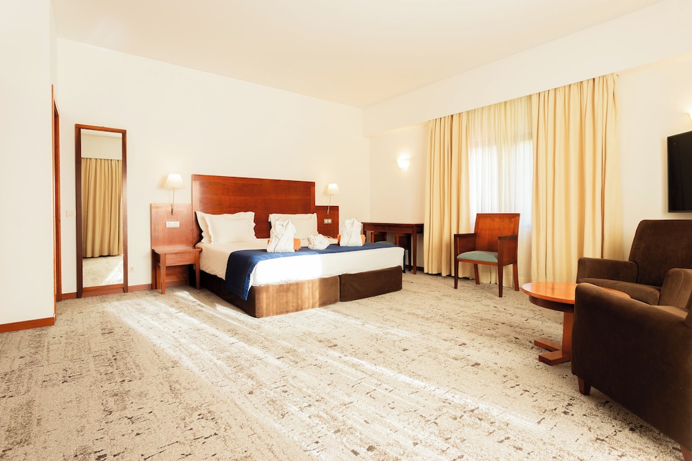 BIO Hotel - Hotel Quinta da Serra — Hotel rooms in Ribeira Brava, Madeira