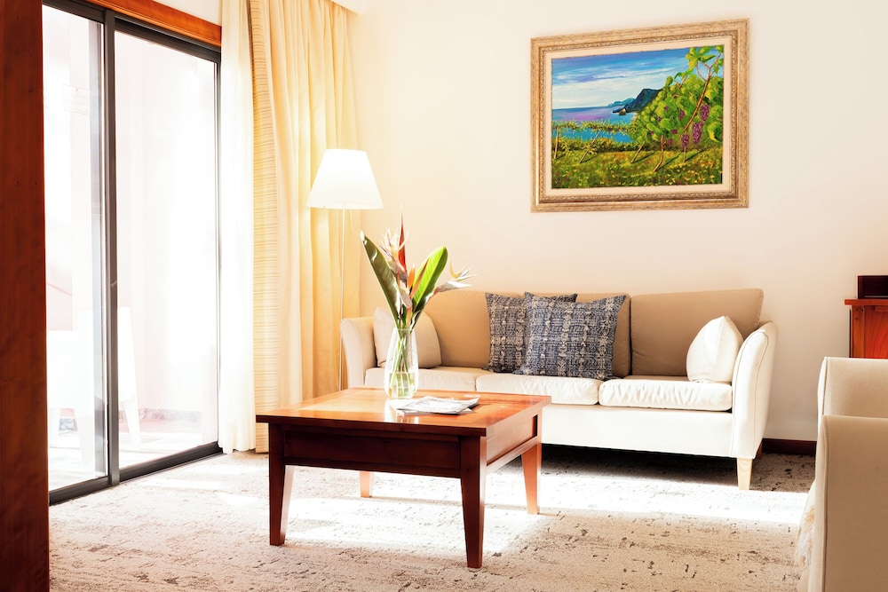 BIO Hotel - Hotel Quinta da Serra — Hotel rooms in Ribeira Brava, Madeira