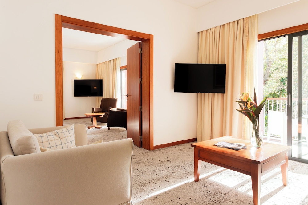 BIO Hotel - Hotel Quinta da Serra — Hotel rooms in Ribeira Brava, Madeira